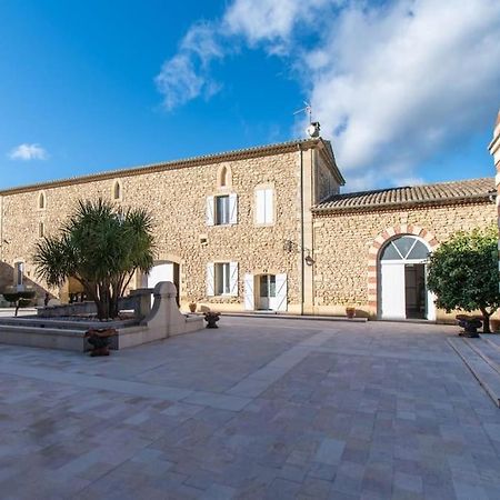 Вилла Domaine Mas Begon Aigues-Vives  Экстерьер фото