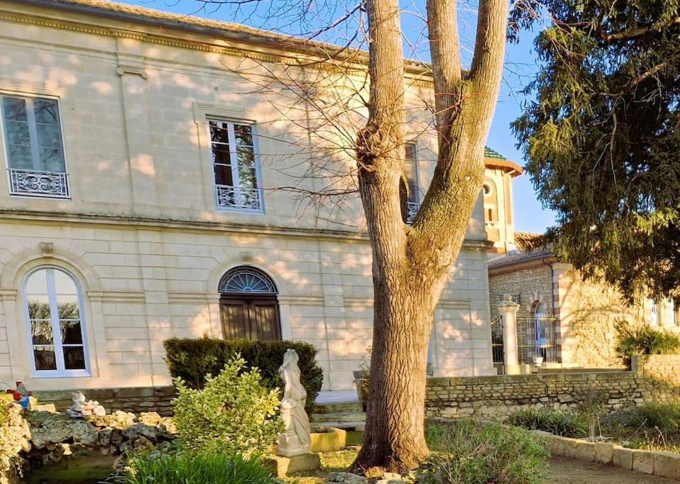 Вилла Domaine Mas Begon Aigues-Vives  Экстерьер фото